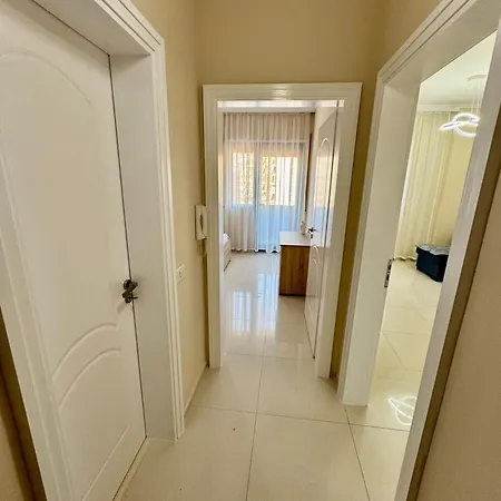 New Bazaar Cozy 4 * טיראנה