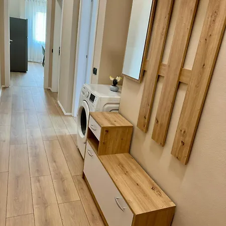 New Bazaar Cozy 4 טיראנה