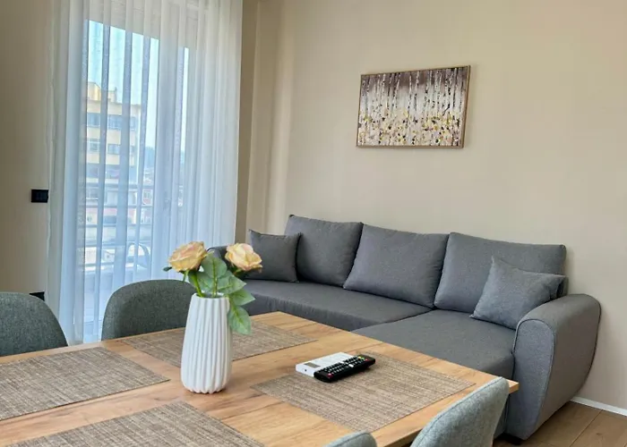 New Bazaar Cozy 4 * Tirana