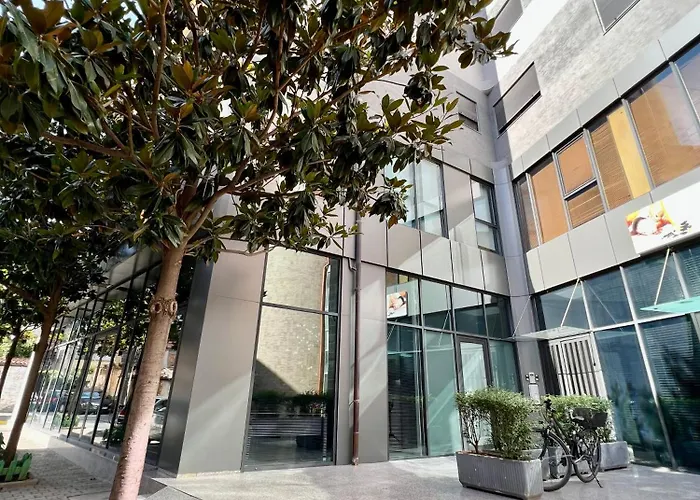 New Bazaar Cozy 4 * Tirana