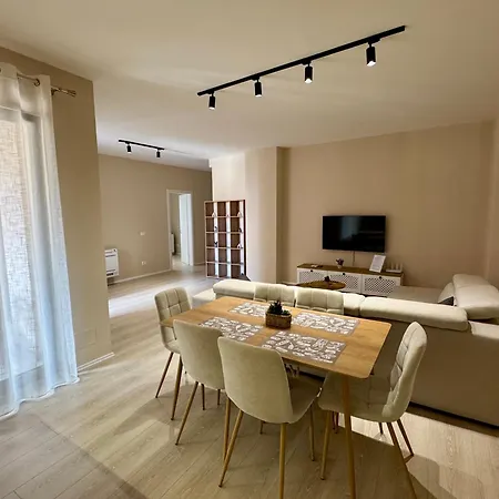 Apartament New Bazaar Cozy 4