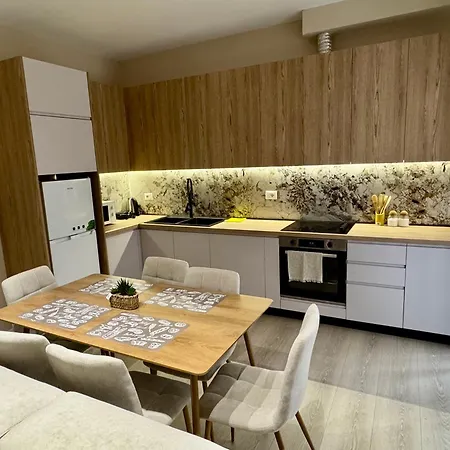Apartament New Bazaar Cozy 4 Tirana